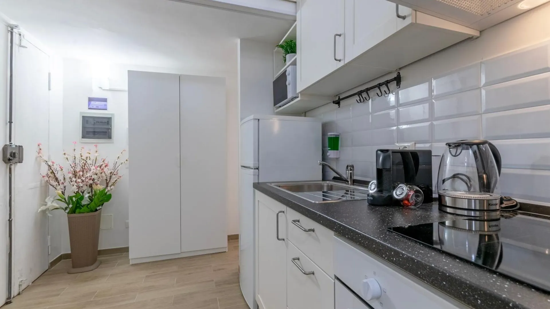 Marcantonio Colonna - Loft X5 Persone, Wi-Fi, Aria Condizionata Nelle Camere, Parcheggio Privato, Metro A Lepanto 800Mt Da Vaticano Rome Apartment