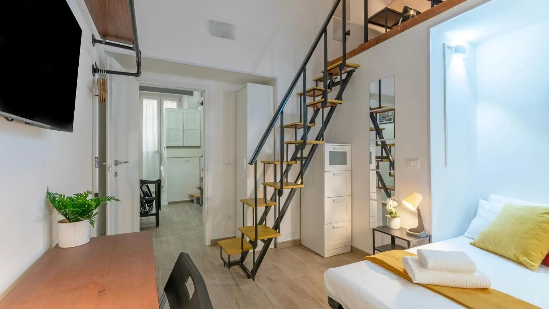 Apartment Marcantonio Colonna - Loft X5 Persone, Wi-Fi, Aria Condizionata Nelle Camere, Parcheggio Privato, Metro A Lepanto 800Mt Da Vaticano Rome